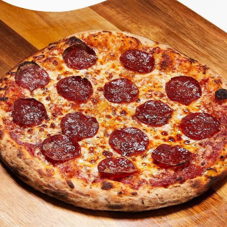 Fresh Salads to Complement Your Meal